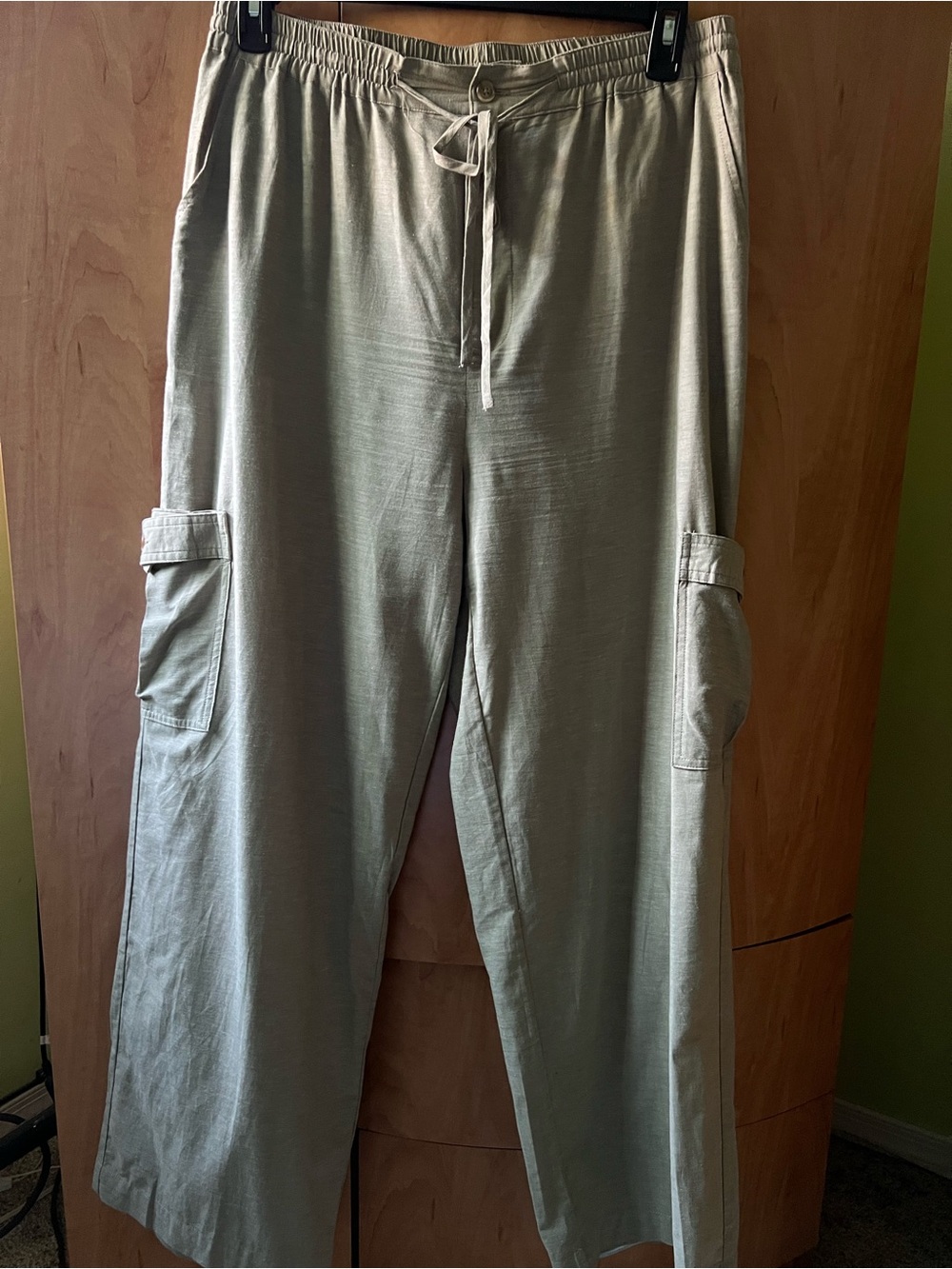 Wide Leg Cargo Pants in Light Olive for Women